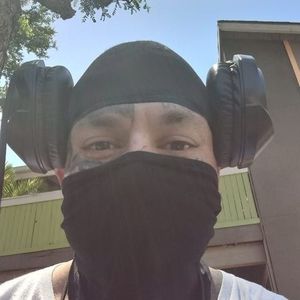 Meet your Posher, Dominic